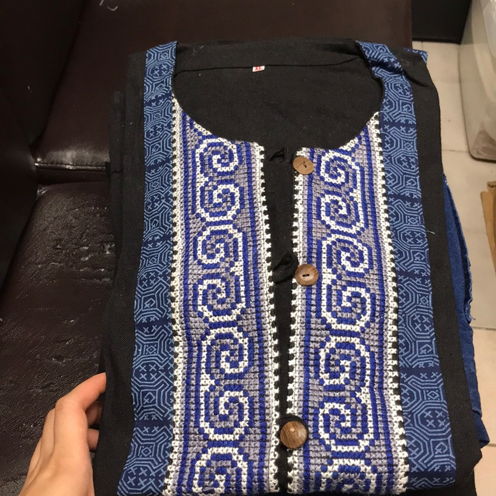 Thai tradition shirt XL size new